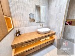 Images for Park Avenue, Sale, M33