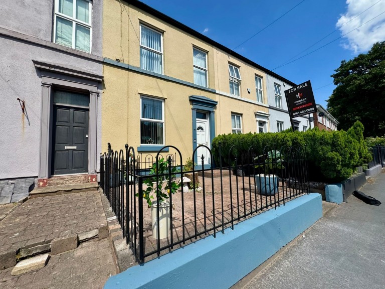 View Full Details for Hall Street, Stockport, SK1