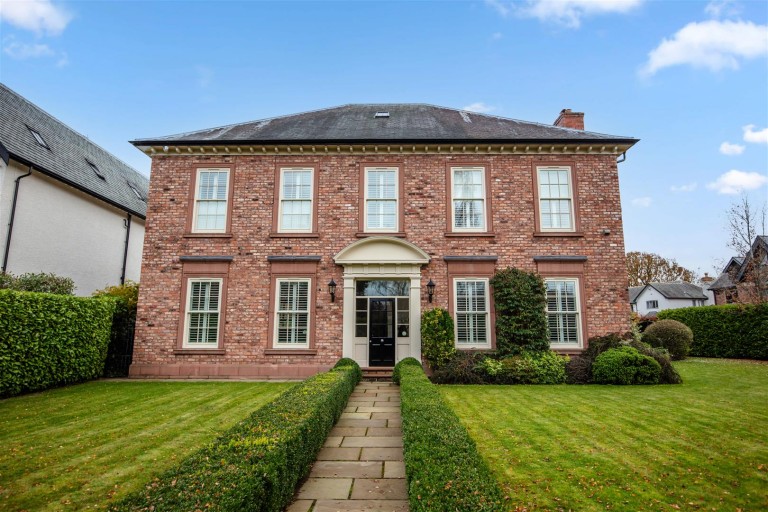 View Full Details for October House, Bowdon, WA14 3HF