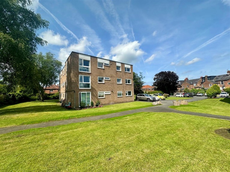 View Full Details for Grange Road, Bowdon, Altrincham
