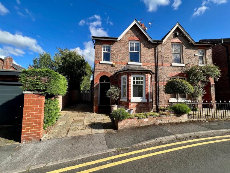 View Full Details for Clifton Street, Alderley Edge, SK9 7NW