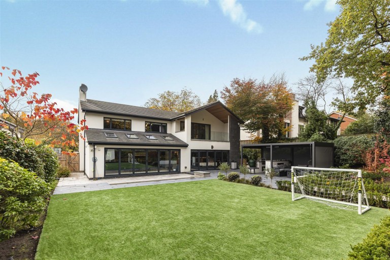 View Full Details for Barry Rise, Bowdon