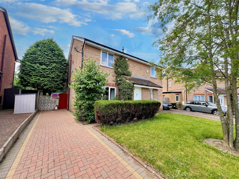 View Full Details for Avocet Drive, Broadheath, Altrincham
