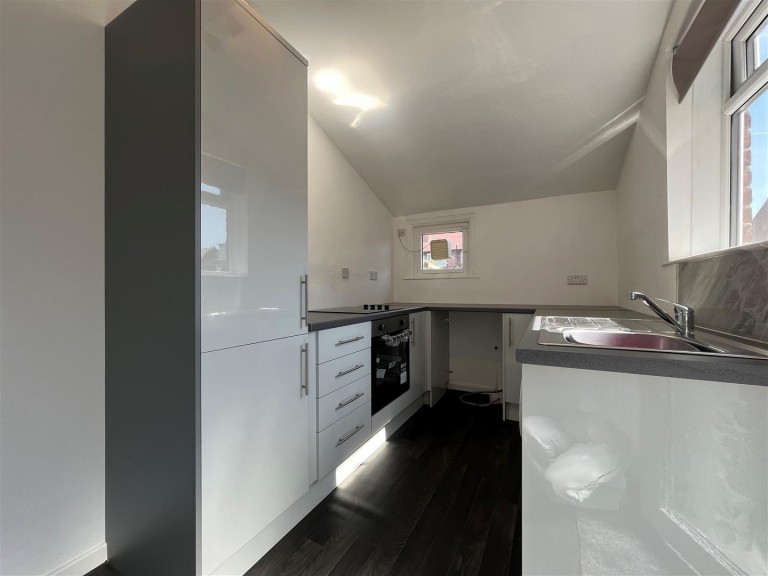 View Full Details for St. Saviours Road, Stockport