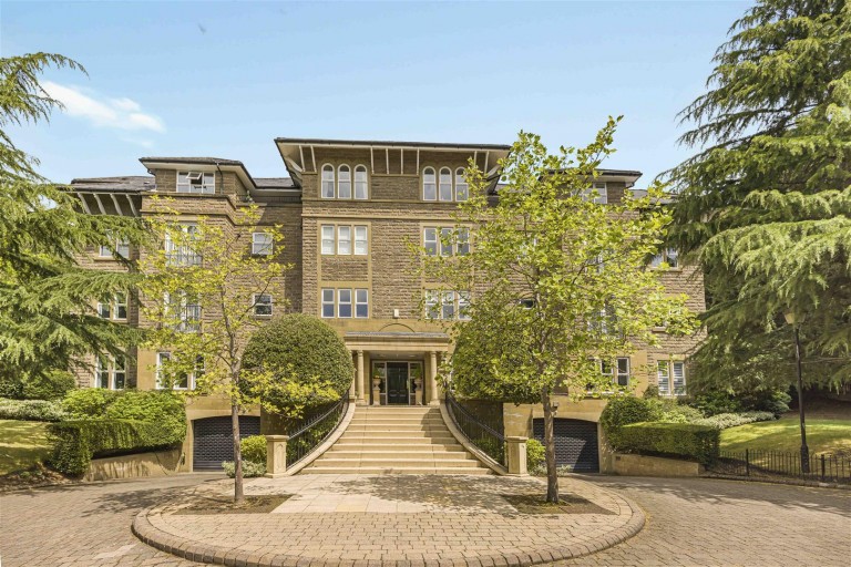 View Full Details for Stanhope Road, Bowdon, Altrincham