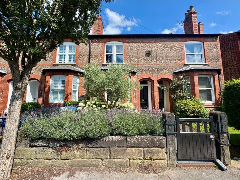 View Full Details for Hawthorn Road, Hale, Altrincham