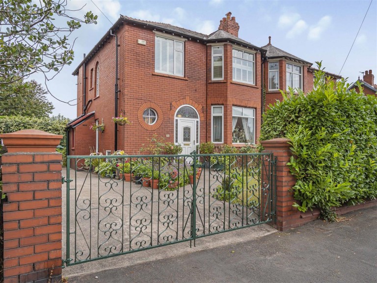 View Full Details for Offerton Lane, Stockport