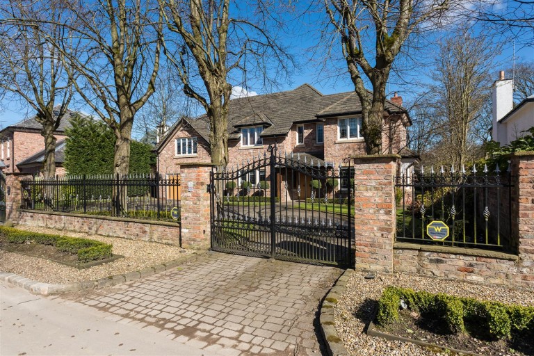View Full Details for Theobald Road, Bowdon