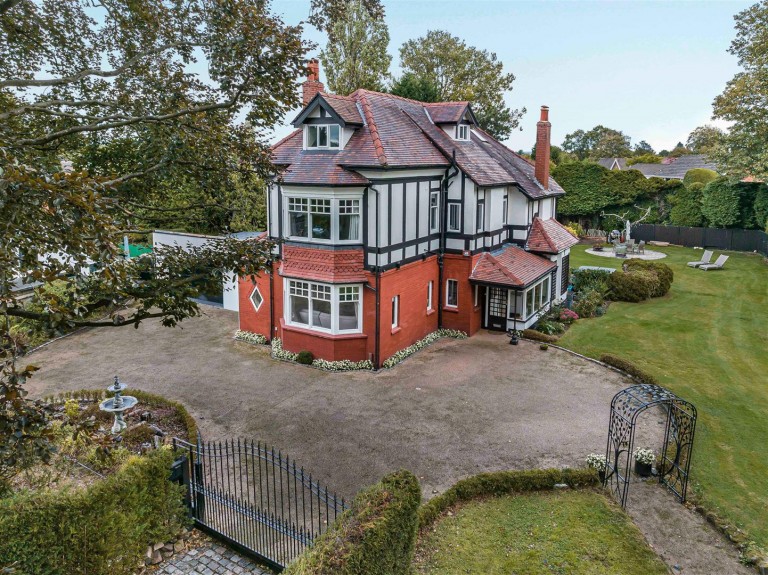View Full Details for Grove Lane, Cheadle Hulme