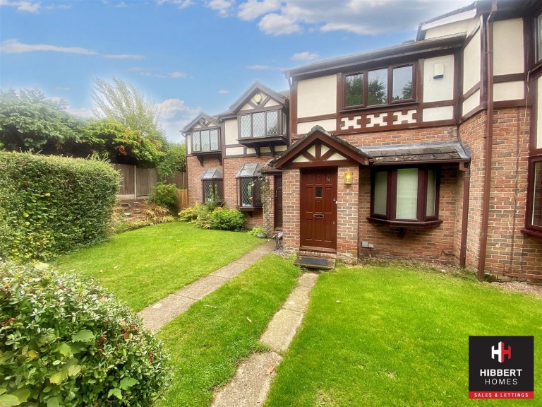 View Full Details for Birchtree Close, Bowdon, WA14 3PP
