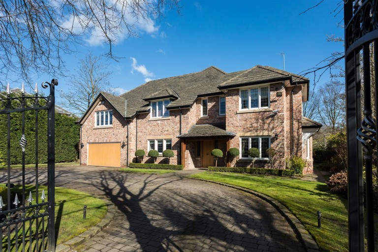 View Full Details for Theobald House, Bowdon, WA14 3HG