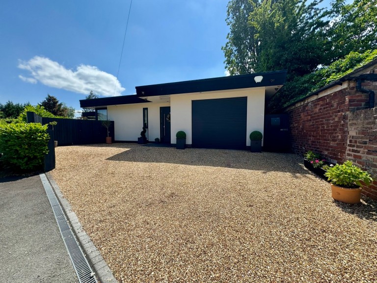 View Full Details for Damery Road, Bramhall, SK7