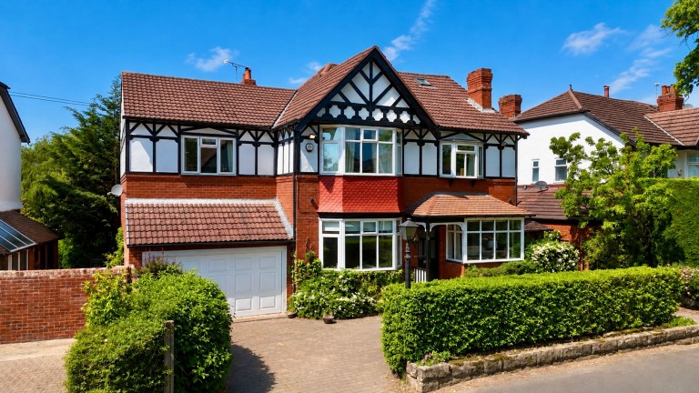 View Full Details for Wyngate Road, Hale, WA15