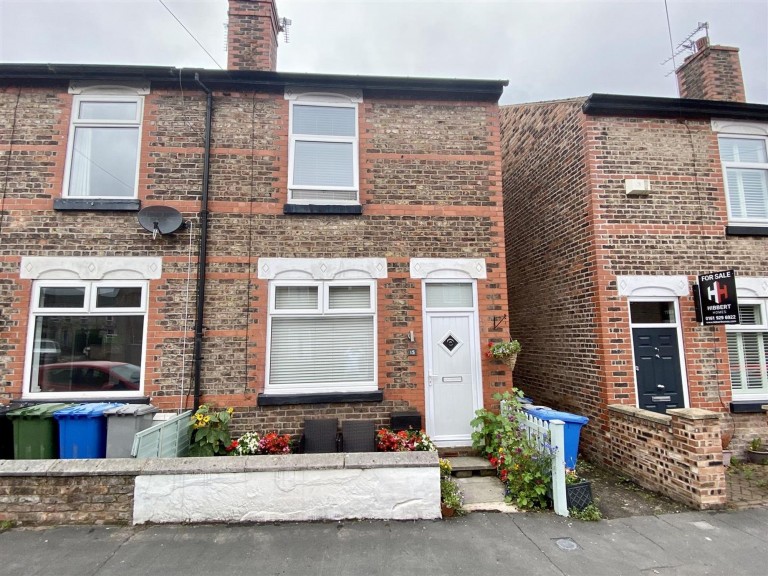 View Full Details for Brunswick Road, Altrincham, WA14