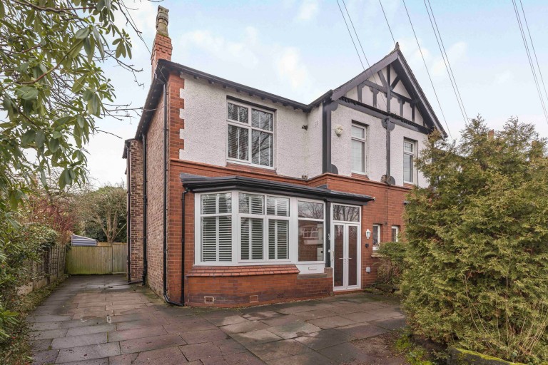 View Full Details for Westgate, Hale, WA15