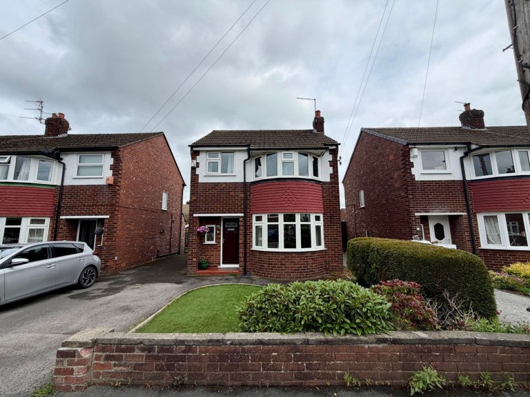 View Full Details for Monsal Avenue, Stockport, SK2
