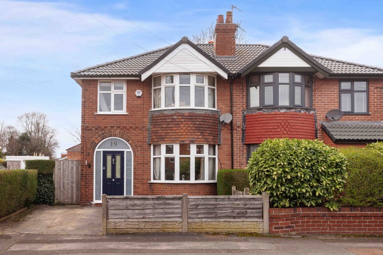 View Full Details for St. Georges Avenue, Timperley, WA15