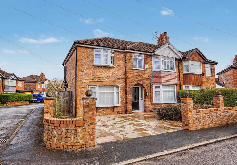 View Full Details for Kingsley Road, Timperley, WA15