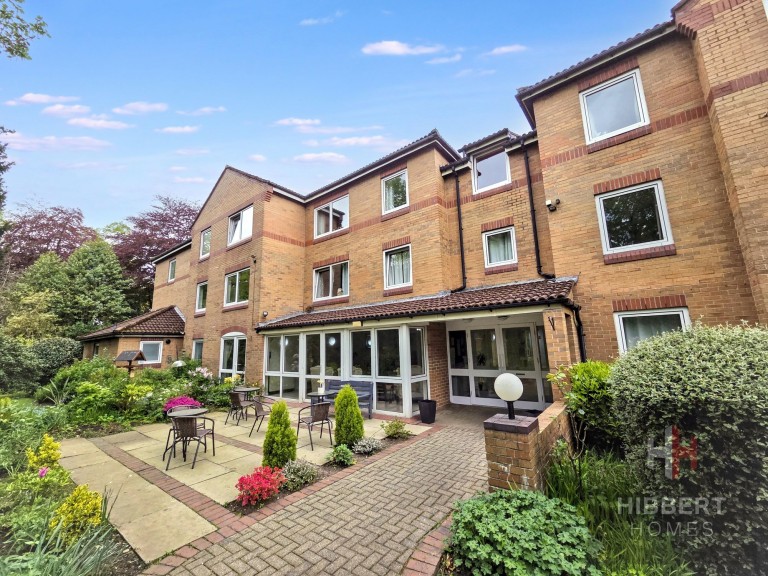 View Full Details for Whitehall Road, Homelaurel House Whitehall Road, M33