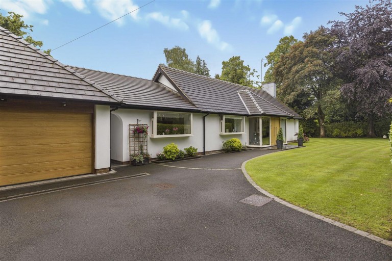 View Full Details for South Road, Hale, WA14