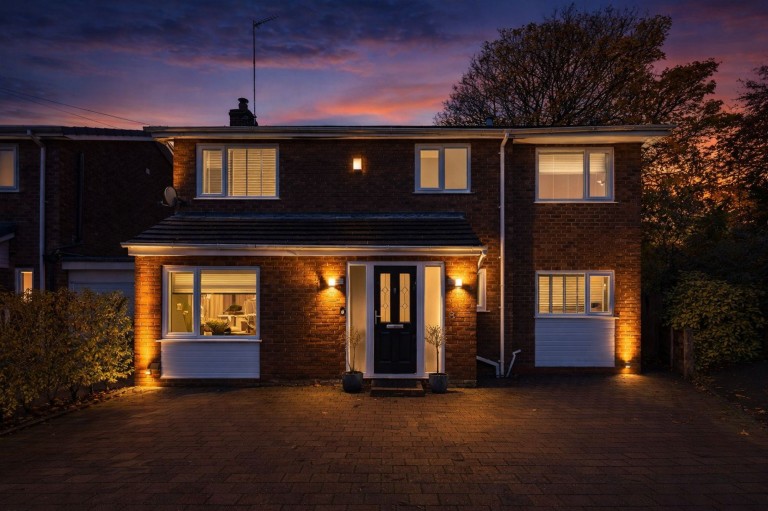 View Full Details for Arley Close, West Timperley, WA14