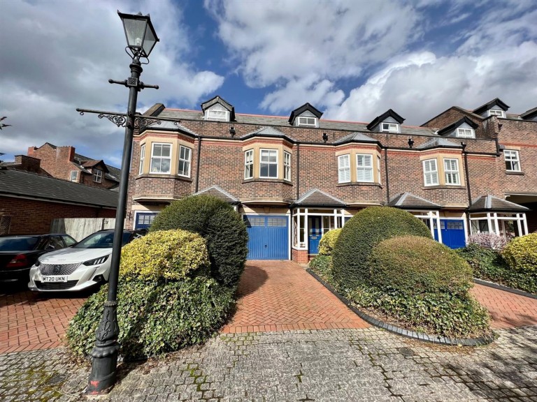 View Full Details for Millfield Court, Hale, WA15