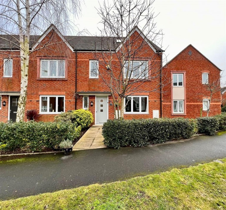 View Full Details for Over Ashberry, West Timperley, WA14