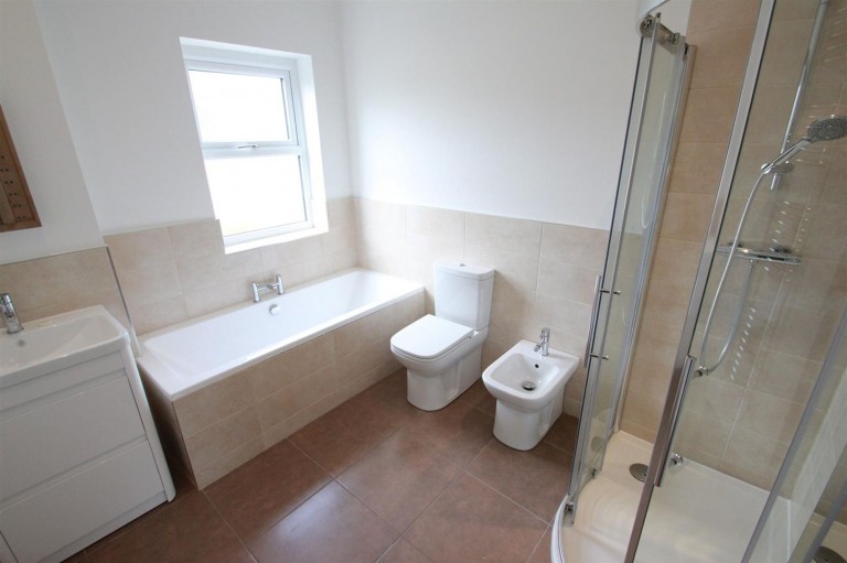 View Full Details for Hawthorn Road, Hale, WA15