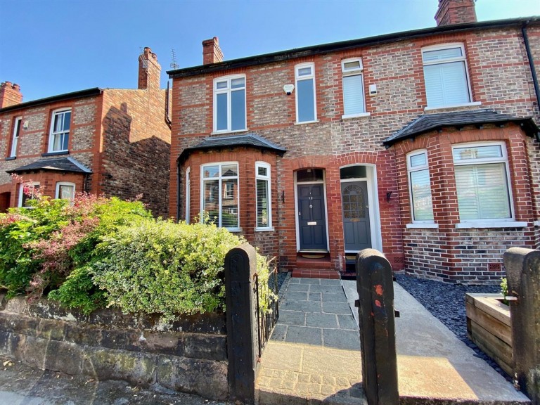 View Full Details for Cedar Road, Hale, WA15