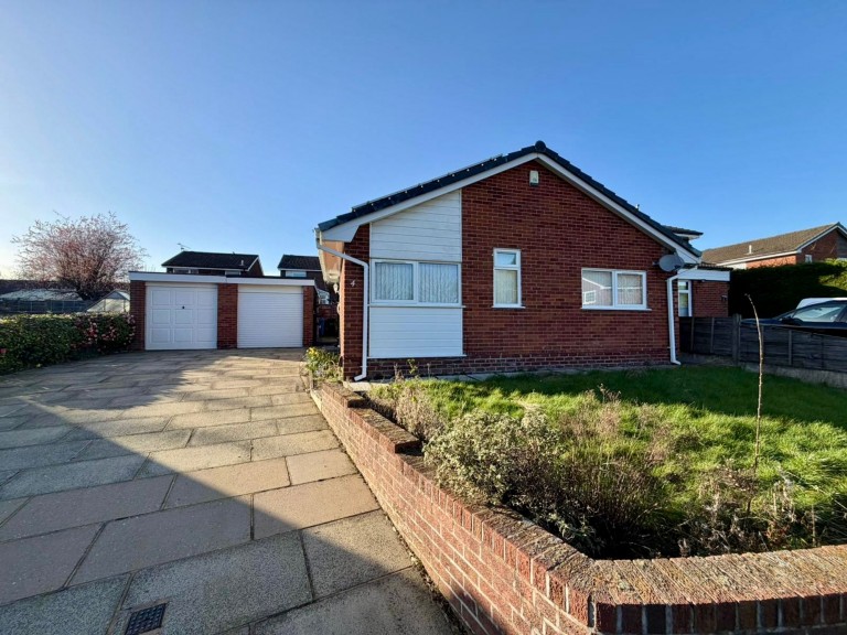 View Full Details for New Lawns, Stockport, SK5