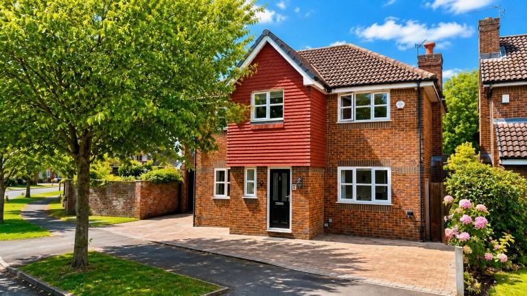 View Full Details for Thurlestone Road, Altrincham, WA14
